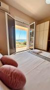 Top Himare