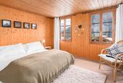 Mountain View Chalet near Lauterbrunnen and Parking