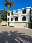 Los Patos Waterfront Private Suites