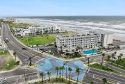 Howard Johnson by Wyndham Oceanfront Daytona Beach
