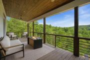 Top Mineral Bluff