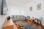 Family Apartment for 8 People in Warsaw Close to the Park by Noclegi Renters