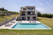 Top Sani Beach