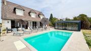 Villa César - Padel Privé, Piscine Chauffée, Maison climatisée - 1h10 de Paris