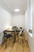 Brand-New 4BR for 8 - Quiet & Easy 1st Floor