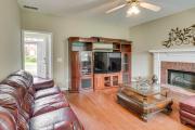 8 Mi to Marietta: Spacious Powder Springs Home