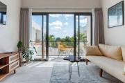 Wooden Charm 1BR Apartment with Pool at Balangan