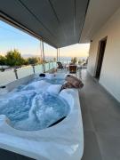 AMORÉA Jacuzzi Suites Evia
