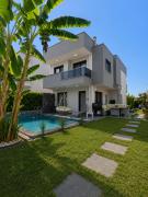 Villa Oyster Park Heated Pool Villa