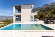 Aethera Gulf Villa