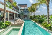 Brand New Villa Jade Luxury 5BR - Private Pool Jacuzzi and Rooftop in Berawa Canggu