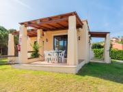 Spacious accommodation with lovely pool
