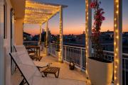 Victoria Luxury Suite - Private Jacuzzi & Terrace