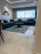 Amira Luxe