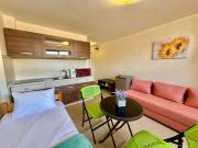 Comfortable Studio in Summer Breeze