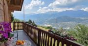 Chalet panoramique avec vue alpine à 180 degrés - poêle scandinave & nature