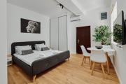 Modern Studio Old Town by MN Property
