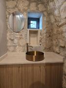Top Ayios Therapon
