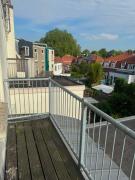 Modern Design Apartment with Balcon
