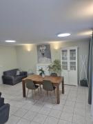 Tyzenhauz Apartment Vilnius 5 Min Walk to Old Town