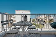 Top Paralimni