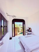 Maison Tran Beach Homestay
