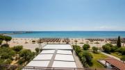 Sandra Seafront Apartment by RentalsPro Services - Nea Moudania