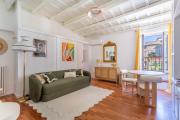 iFlat LApartamento Design by the Spanish Steps