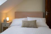 Perfect Booking 3 Bed Home with Beautiful Garden