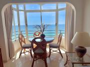 Apartamento en primera linea playa Arenal con 2 dormitorios