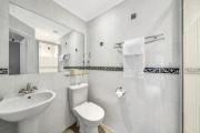 Top Crowthorne