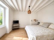 Maison de charme au pied de la cure dArcy