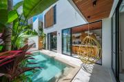 Savani - 3BR Chic Villa in Cemagi, Pool & Rooftop