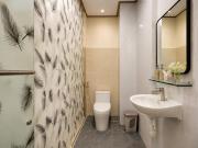 Diamond Crown Riverside