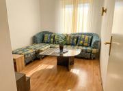 Central Belvedere private rooms in shared Aprt - 12 min from City Center