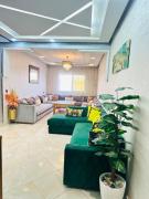 Quiet family apartment, Riad Salam - airport