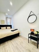 Private Rooms in Affordable 5-Bedroom Apartment