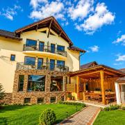 Vila Emerald Residence