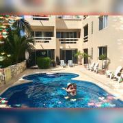 Top Akumal