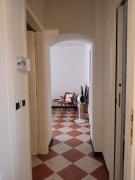 Top Chiavari