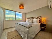 Oasis in the heart of the city 2 Bedroom Apartment