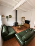 Villa in nature for groups with WiFi, AC and pool