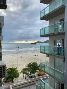 Pé Na Areia Na Av Atlântica 2 Quartos e Garagem