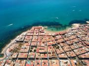 2BDR Apt with Pool Stunning Sunset 300m Beach