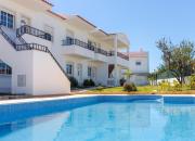Charming Apartment in Albufeira - 60 m² with pool & view