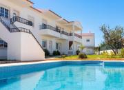 Welcoming apartment in Albufeira 80 m² with shared pool