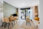 Modern Stay with Private Jacuzzi