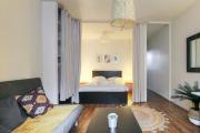 Charming with balcony in the heart of the 7th