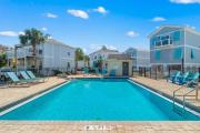 Gorgeous coastal townhome with private balcony porch WD and shared pool