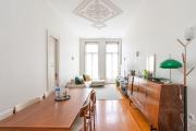 Spacious 2BR no elevator in Porto Historic Center